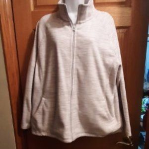 women's fleece jacket